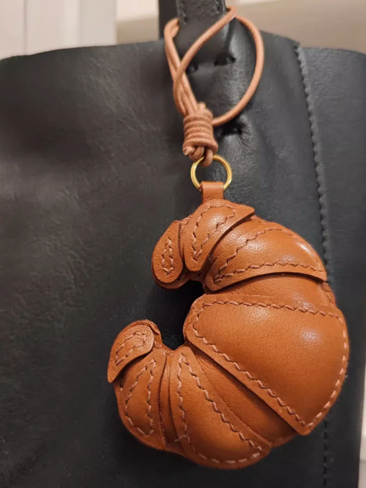 Bag Pendant Keychain PU Leather Croissant Shaped Handmade Pendant For Man Or Woman Gift