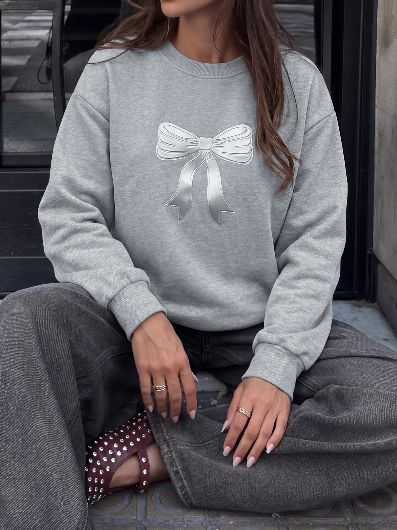 Bow Casual Loose Fit Hoodie with Regular Sleeve Standard Length Single Pullover No Hood Sweatshirt Round Neck Women Sweatshirt