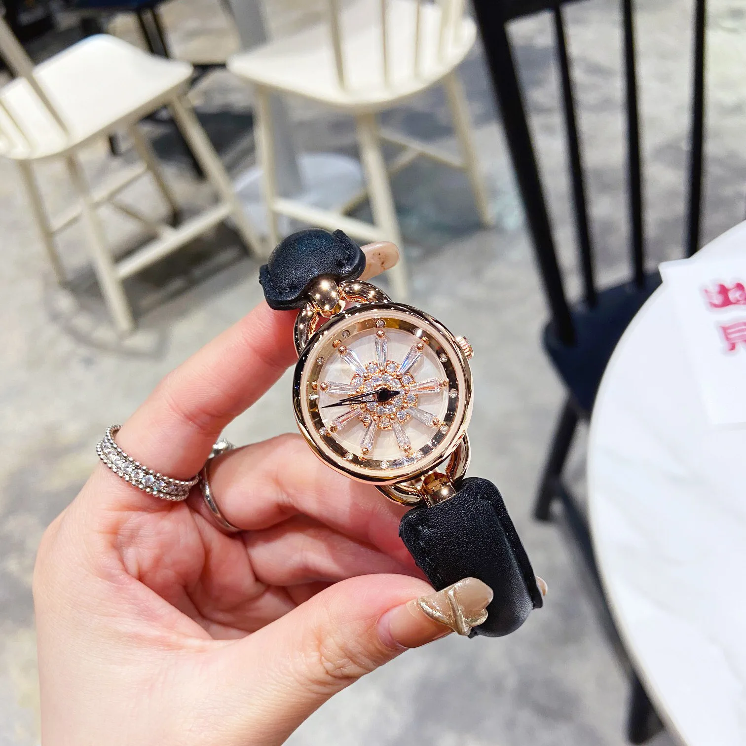 Women Quartz Watch Luxury Clock Fashion Rotation Dial Diamond Inlay Vintage Orologio Retro Rotate Design Reloj Ladies Wristwatch