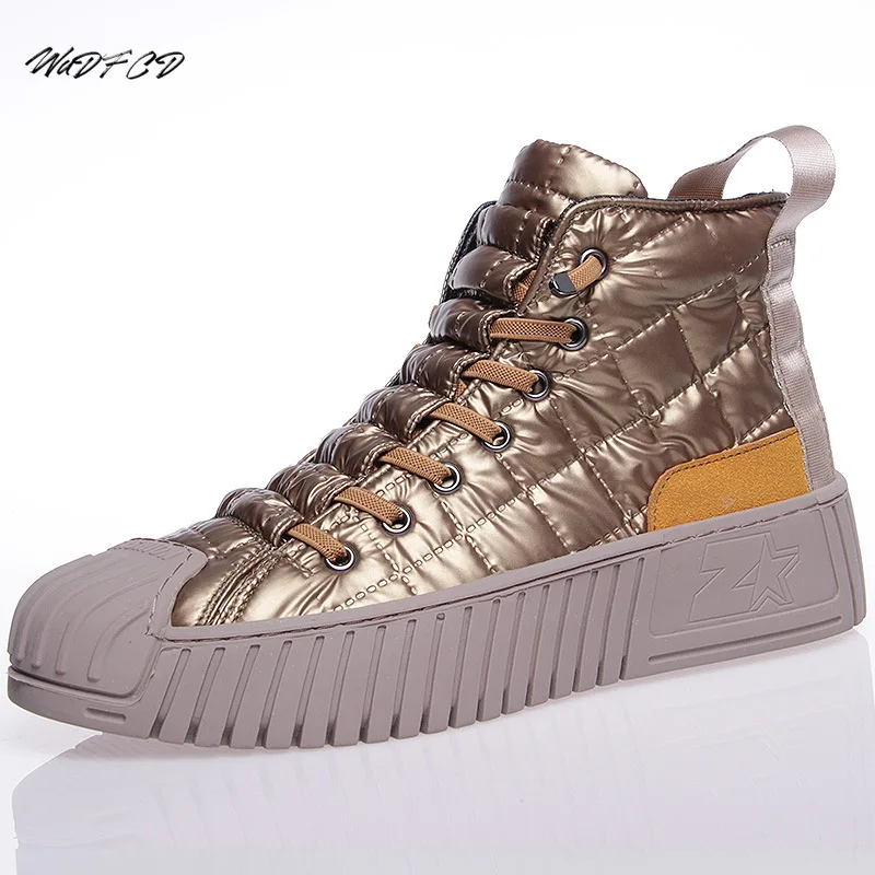 ارتفاع أعلى أحذية رياضية الرجال مصمم الشتاء أفخم حذاء الثلج عالي الرقبة دافئ موضة عادية أسفل الارتفاع العلوي زيادة منصة مسطحة حذاء من الجلد