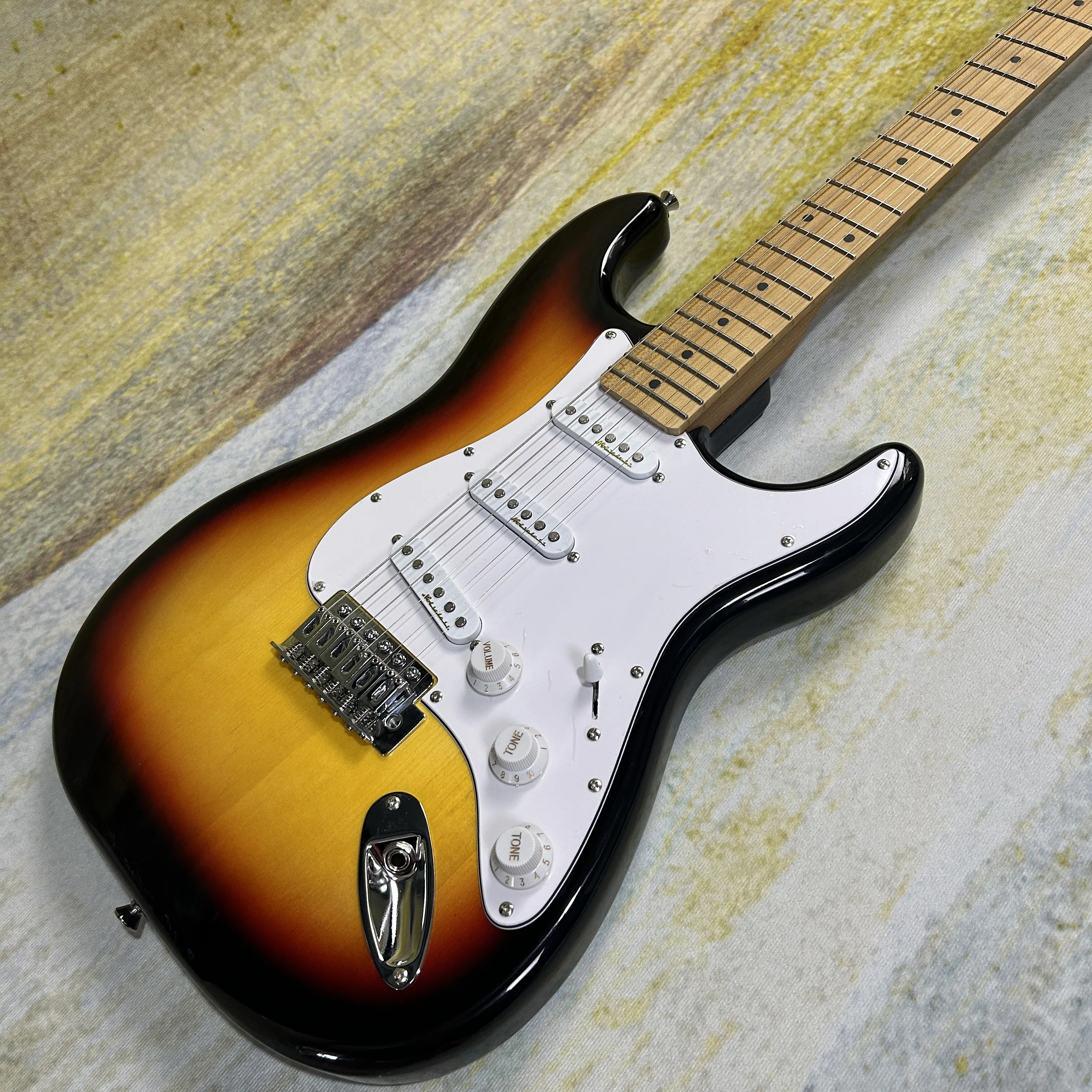 Electric Guitars Vintage Sunburst Version Mahogany Body Maple Fingerboard Carbon-roasted Maple Neck