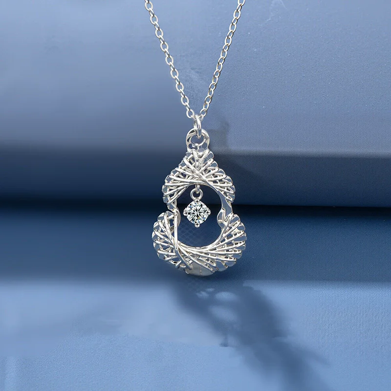 

S925 pure silver women's necklace plated with 20k gold moissanite woven gourd, popular fashion jewelry, couple accessories