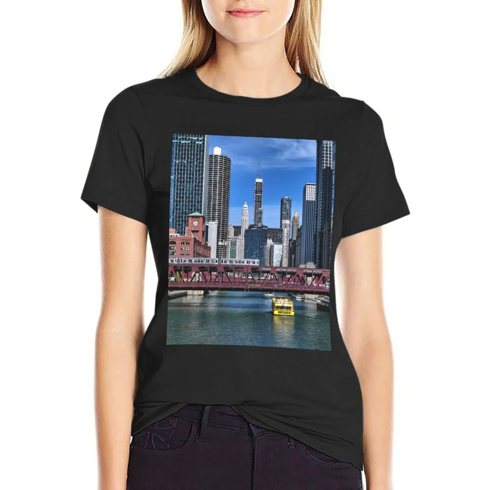 

Chicago, Illinois, US - Chicago Skyline & Chicago River T-Shirt hippie clothes tees Female clothing tshirts woman