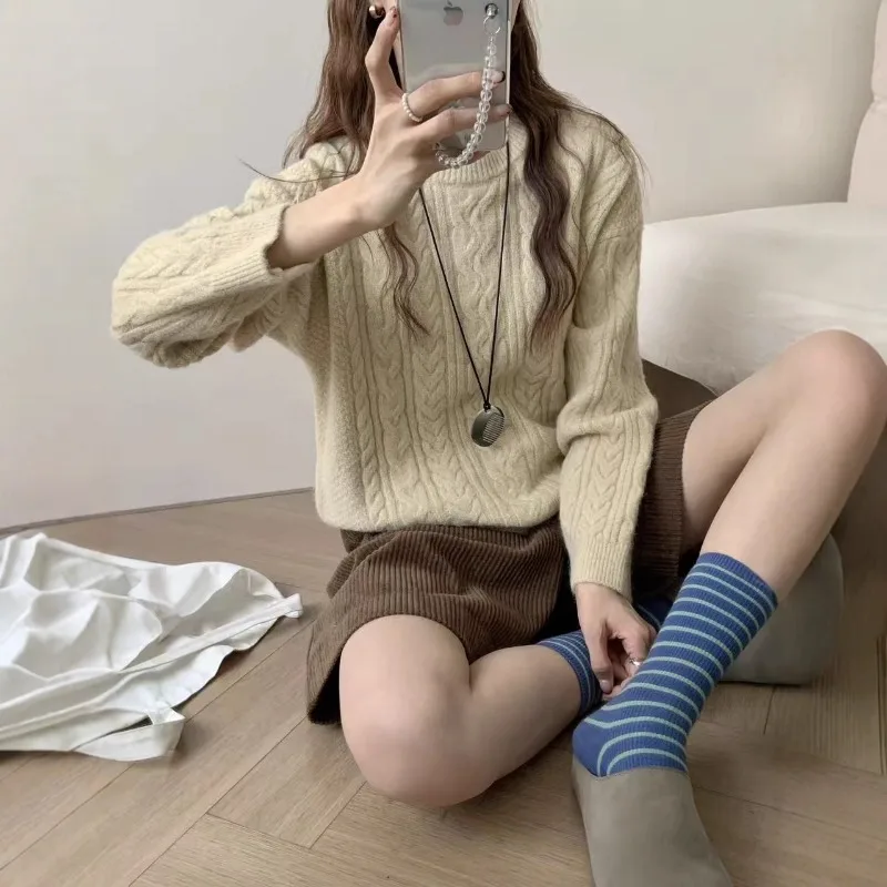 الخريف والشتاء المرأة الجديدة أنيقة محبوك جولة الرقبة البلوز سترة الكورية الراقية تصميم دافئ سترة بأكمام طويلة #2