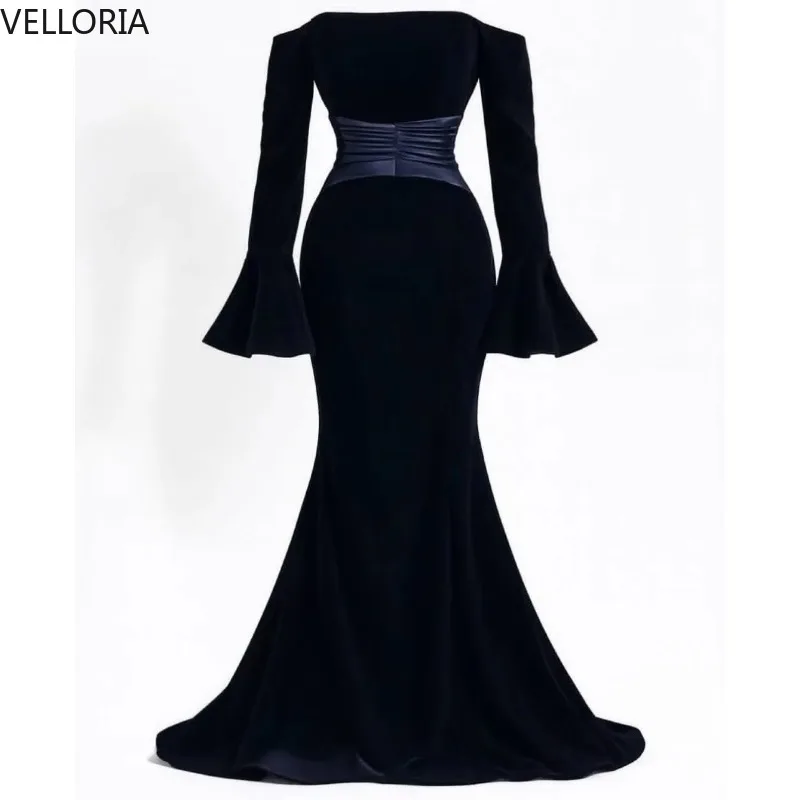 Elegante Fluwelen Geplooide Avondjurk Met Lange Mouwen Zeemeermin Bateau Hals Sweep Trein Terug Formele Gelegenheid Prom Party GownCustomized
