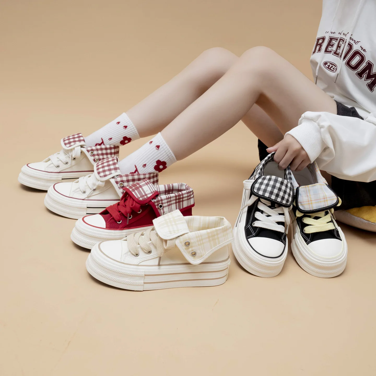 

Новые свежие студенческие парусиновые туфли с высоким берцем, женская теннисная спортивная обувь, женские кроссовки на шнуровке, удобная осенняя толстая подошва