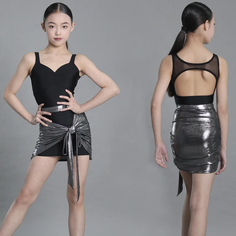 Letnia odzież do tańca latynoamerykańskiego dla dziewcząt Kostium do tańca latynoamerykańskiego Czarny top do tańca latynoamerykańskiego Laserowa spódnica Sukienki do tańca dla dzieci XS9561