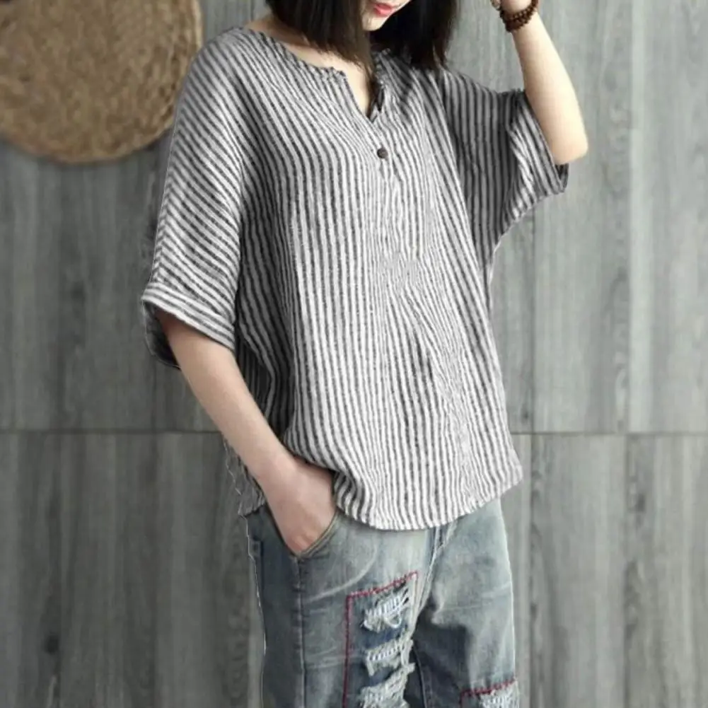 

Versatile V-neck Top Striped V-neck Batwing Sleeve Women's Summer Tops Loose Fit Tee Shirt for Daily Wear Streetwear for Women