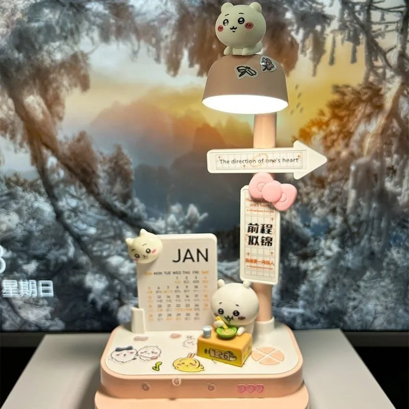 

Аниме Chiikawa Usagi Hachiware Многофункциональная настольная лампа Общежитие Спальня Изучите Bluetooth Kawaii Подарок на день рождения 2025 Аниме Новый