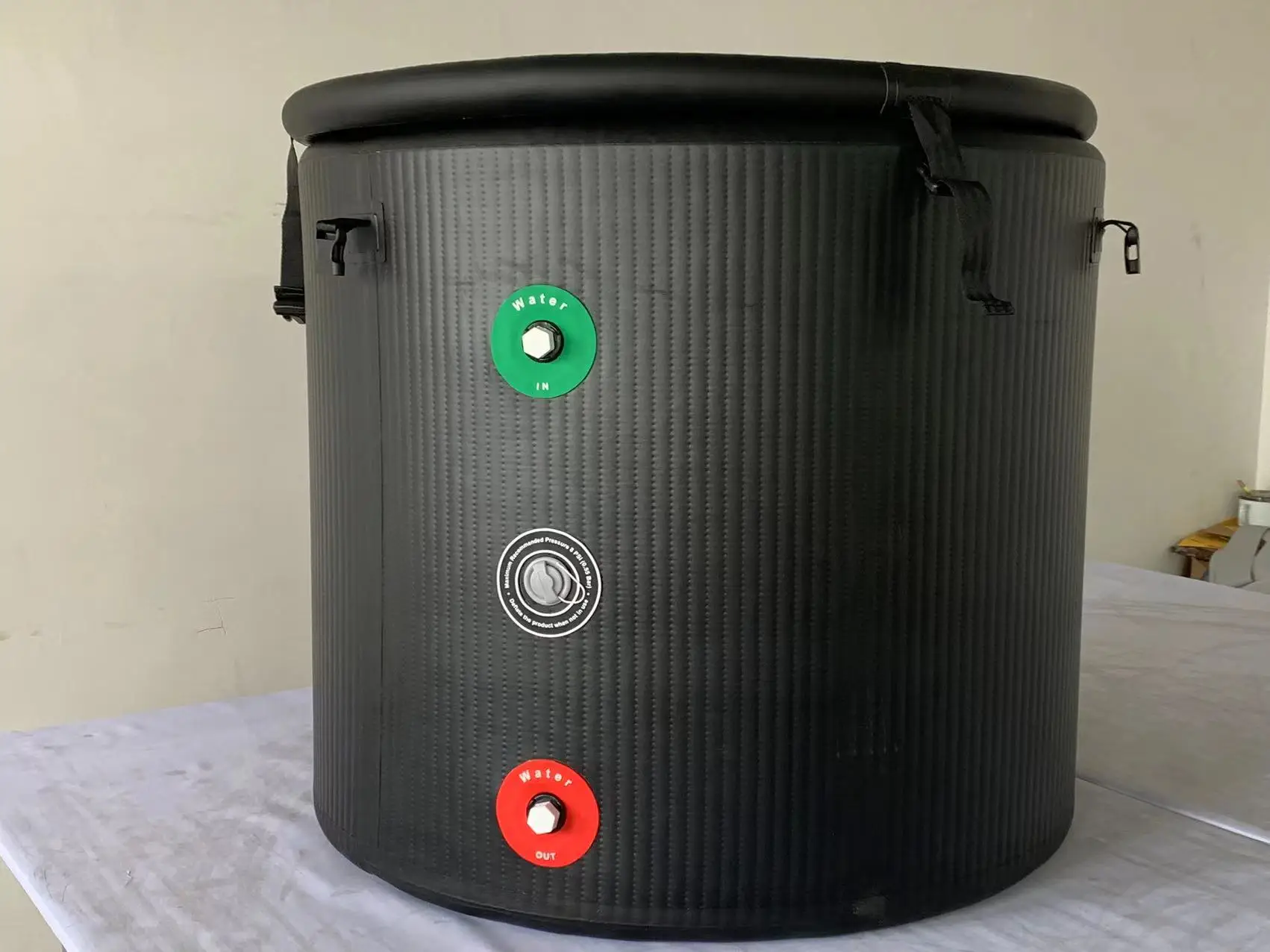 Factory Supply 100*90cm Round Ice Bucket For Spa Tube