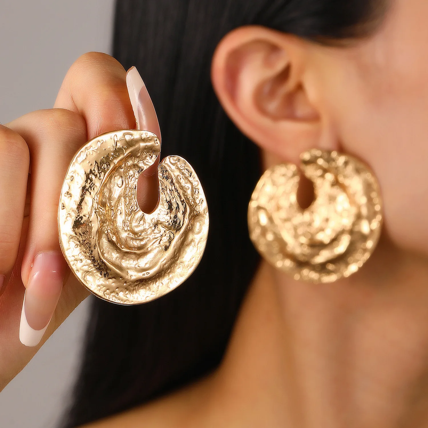 

Kshmir Exaggerated female metal texture big earrings stylish retro simple geometric high quality women jewelry accessories