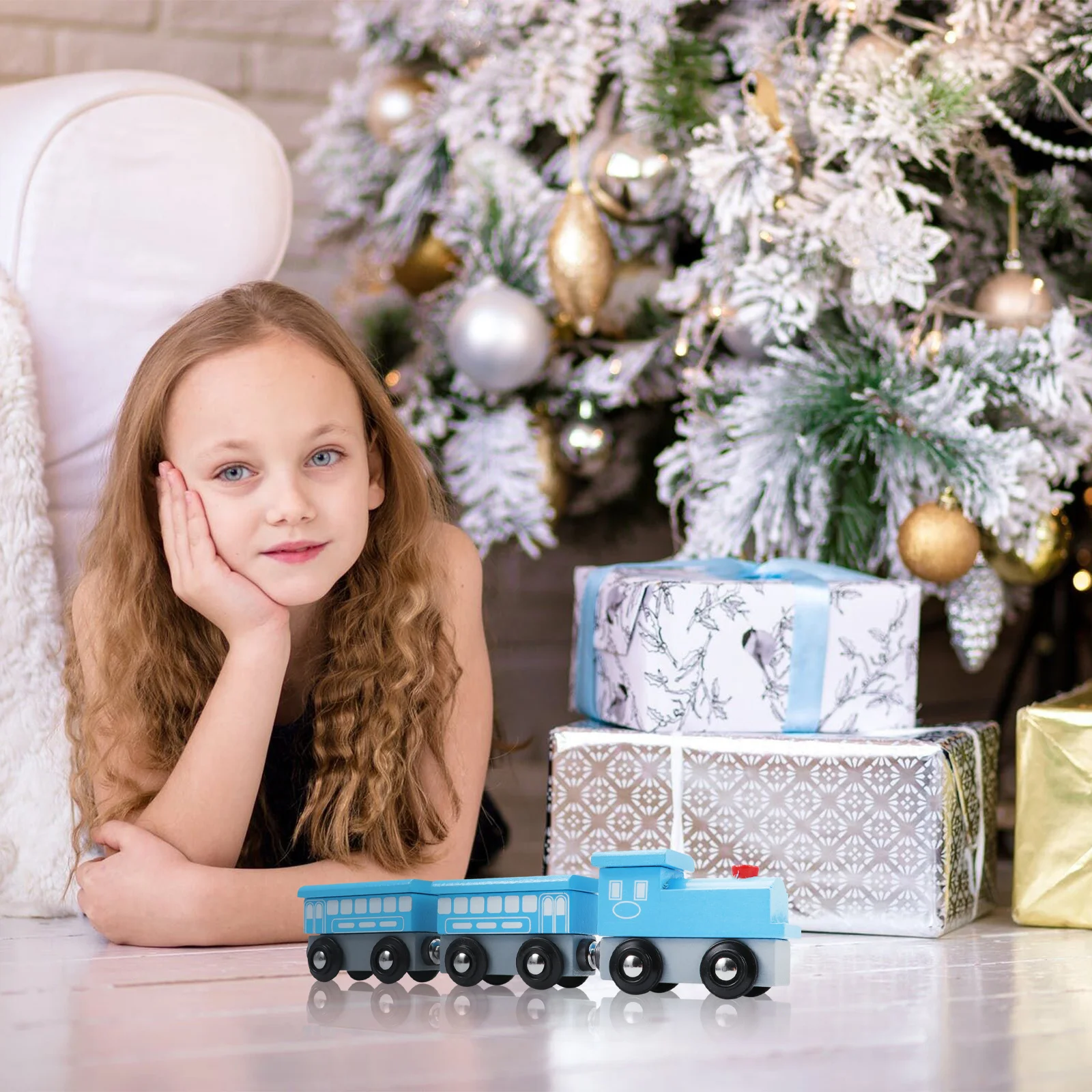 

6Pcs Wooden Three-Section Painted Magnetic Train Early Educational Plaything Kids Gift Reward Decoration Wooden Train Toys