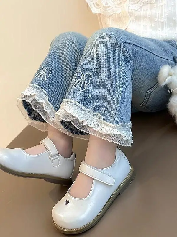 

Spring 2026 Girls Embroidered Denim Flared Pants Children Outdoor Faionable Spring Autumn Wear Korean Sle Long Pants