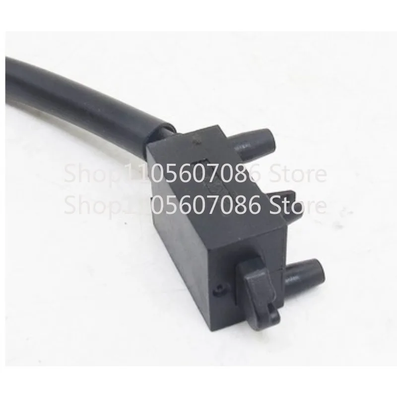 Suitable for Peugeot 307 Triumph 308 Sega 408 3008 Clutch Touchpoint Switch, Pedal Sensor