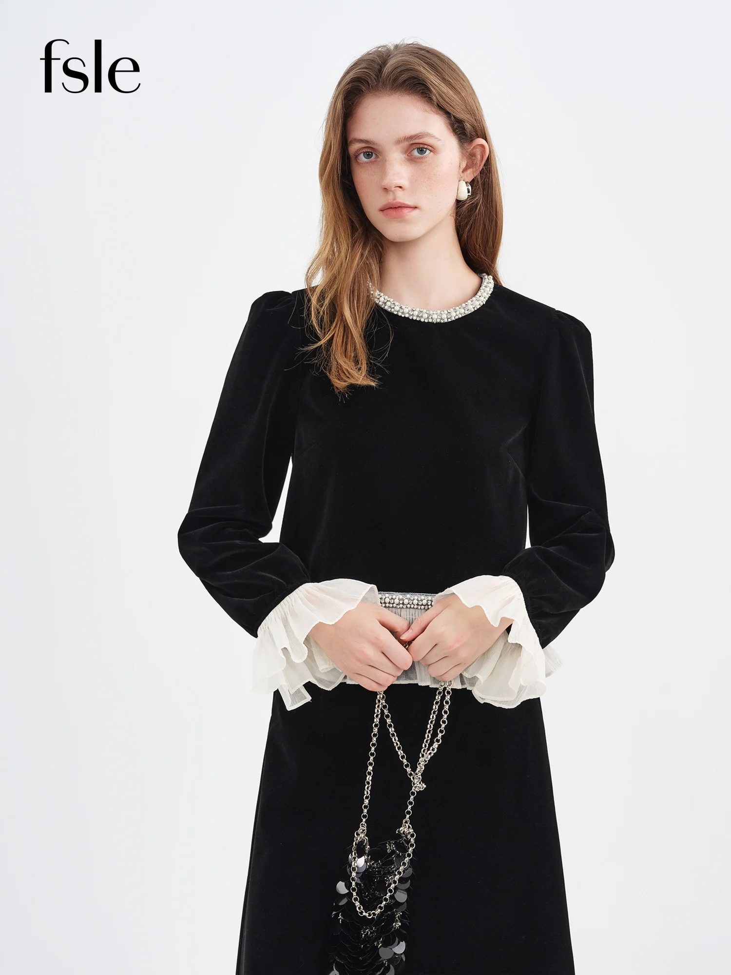 FSLE 2025 Winter Women's Black Velvet Short Set Beaded Round Neck Top Skirt - Petite Friendly Outfit for Holiday Parties