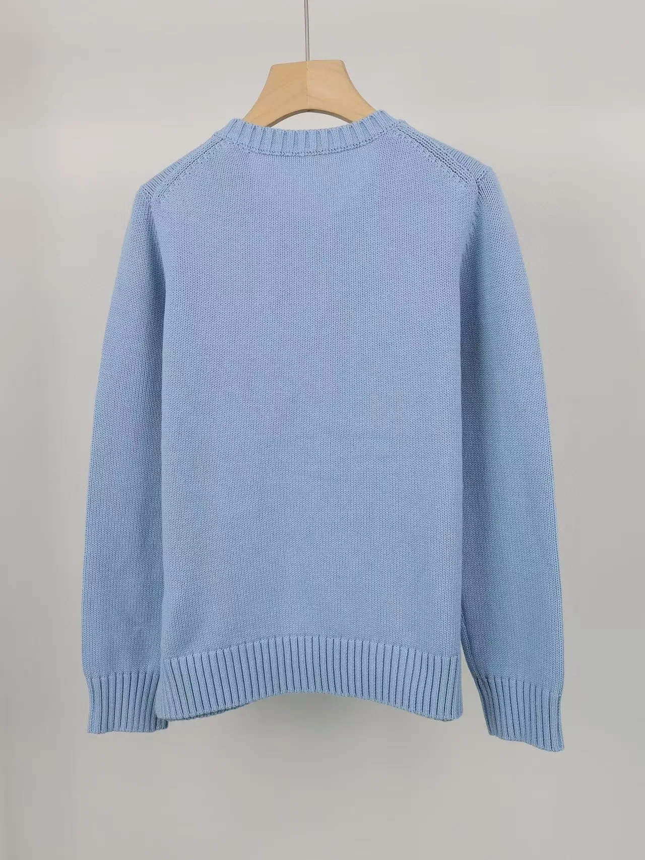 Novo outono e inverno clássico bordado céu azul simples cachecol amarelo, ursinho de pelúcia de malha rl pulôver versátil de alta qualidade feminino