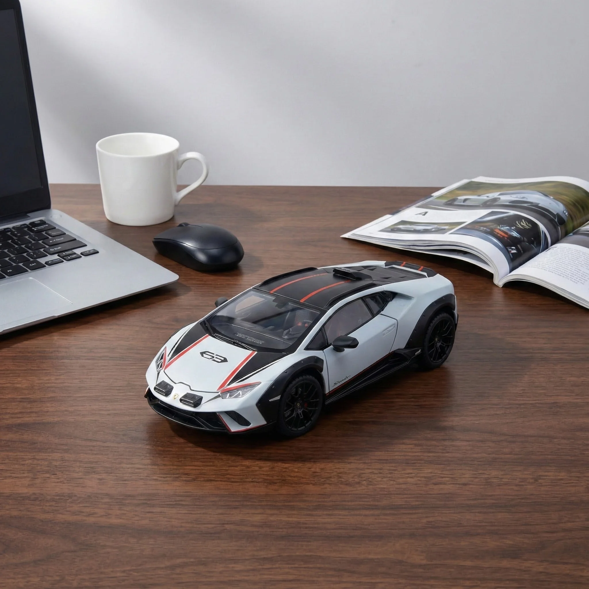 

1:24 Huracan Sterrato Bianco Asopo MGT модель легкосплавного автомобиля 763