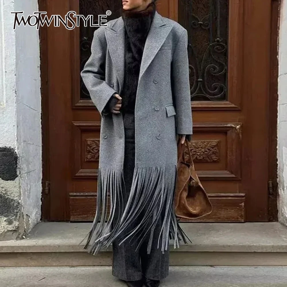 

TWOTWINSTYLE уличная мода шерстяное пальто для женщин с зубчатым воротником и длинными рукавами в стиле пэчворк с кисточками подол шикарная дизайнерская куртка женская новая