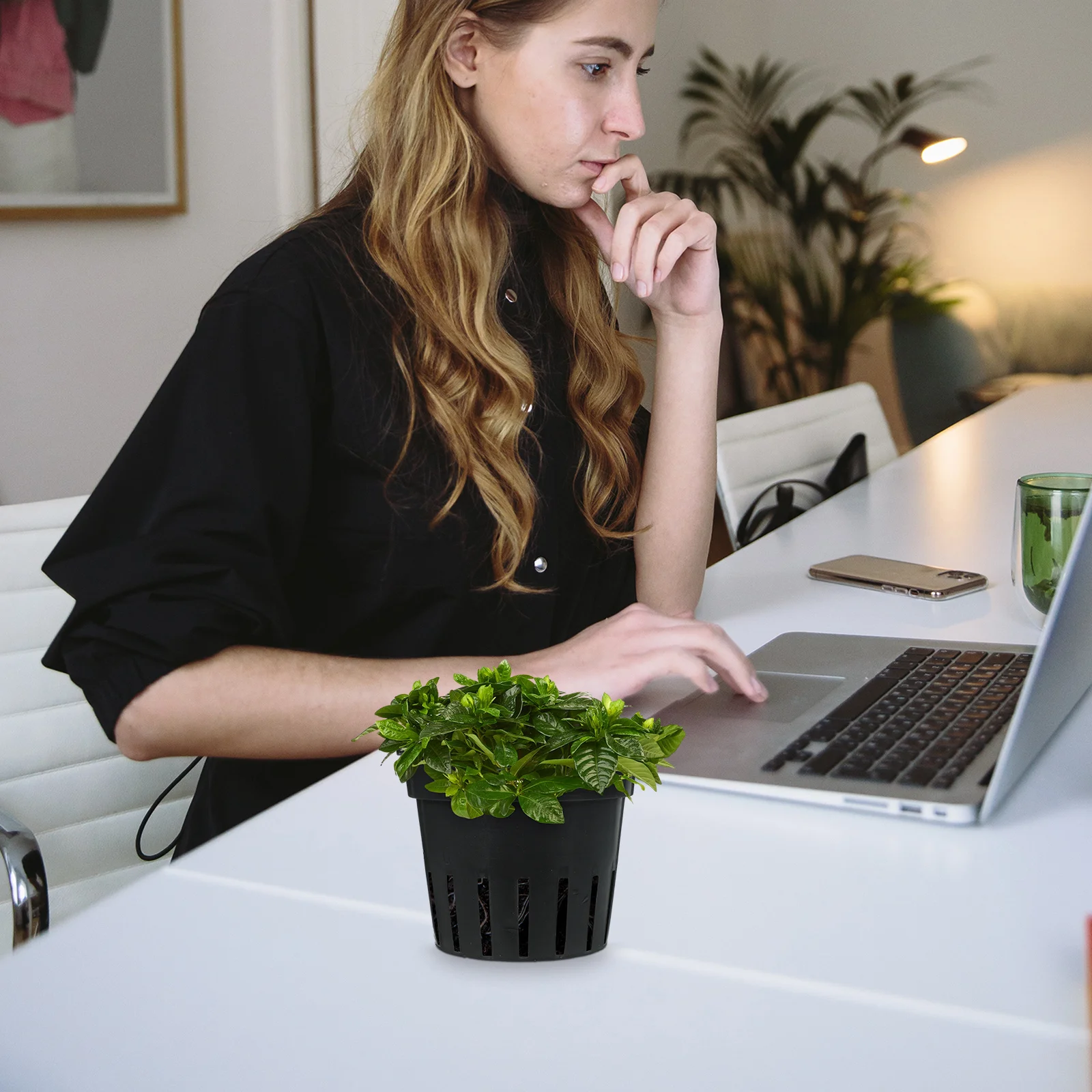 

8Pcs Hanging Wall Plant Holders Plastic Flower Pots Balcony Planters Indoor Outdoor Succulent Wall Planters for Home Garden