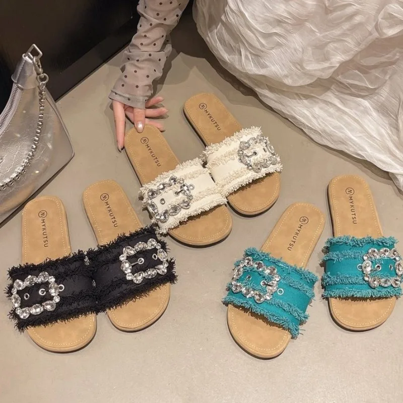 

2026 Fashion Crystal Buckle Slides Green Flat Fabric Upper Women Slides Soft Sole Flip Flops Ladies Footwear
