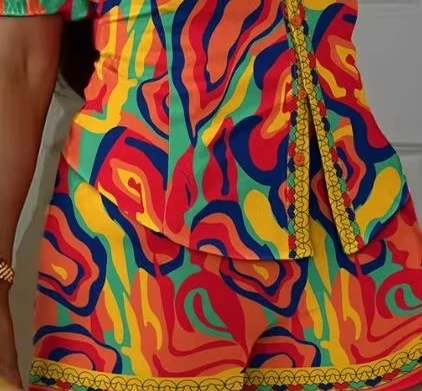 

Women's Bold Pattern Two-Piece Outfit Short Sleeve Blouse and High-Waist Shorts Colorful Print Decorative Trim