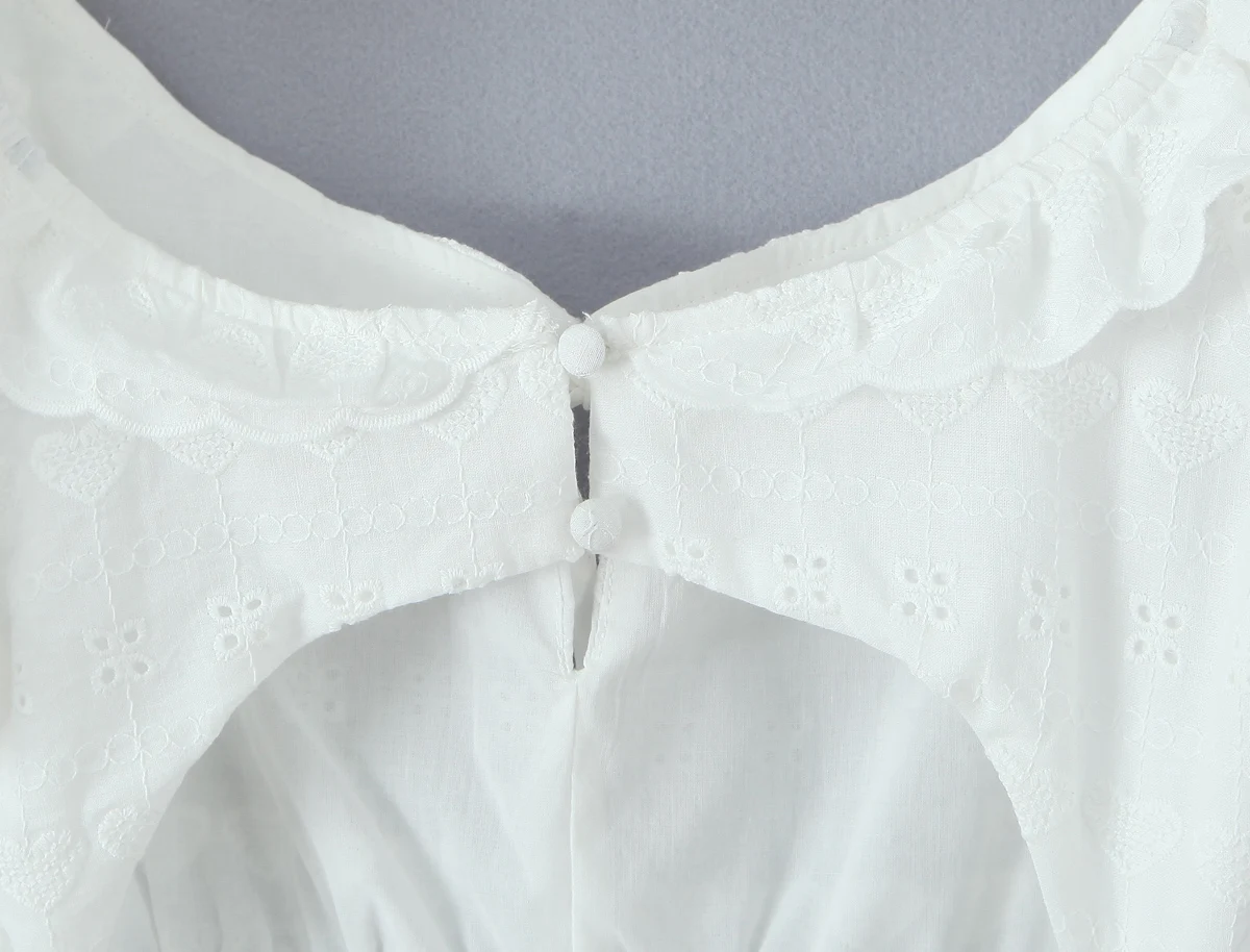 2025 ホワイト刺繍中空アウト穴木耳 O ネックパフスリーブショートドレス女性カットアウト背中の開いたミニドレス夏のローブ