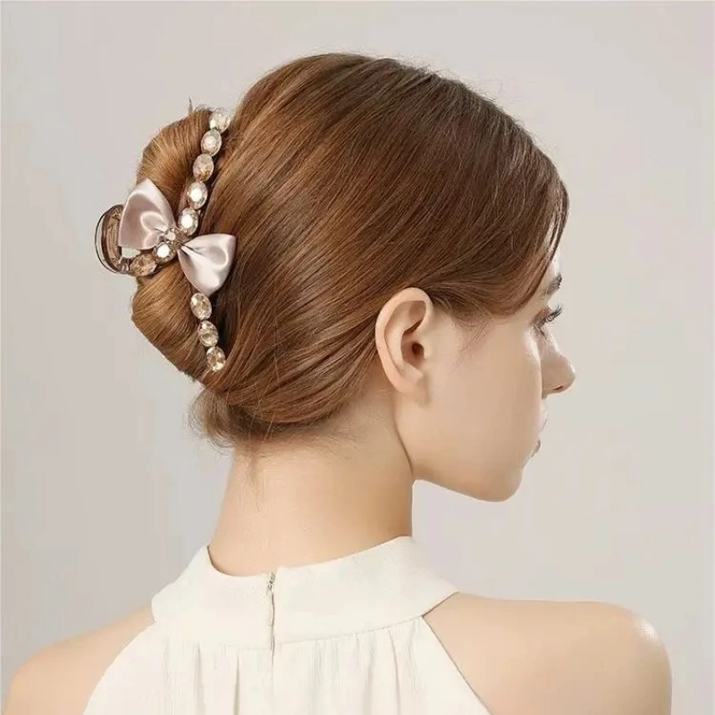 

Butterfly Knot Hair Clip Elegant Acrylic Imitation Crystal Retro Luxury Grab Clip Women Hair Accessories Gift