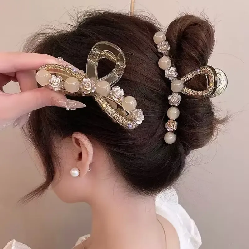 Exquisiter und vielseitiger Blumenclip, modischer Haarschmuck für Frauen – Detail 1