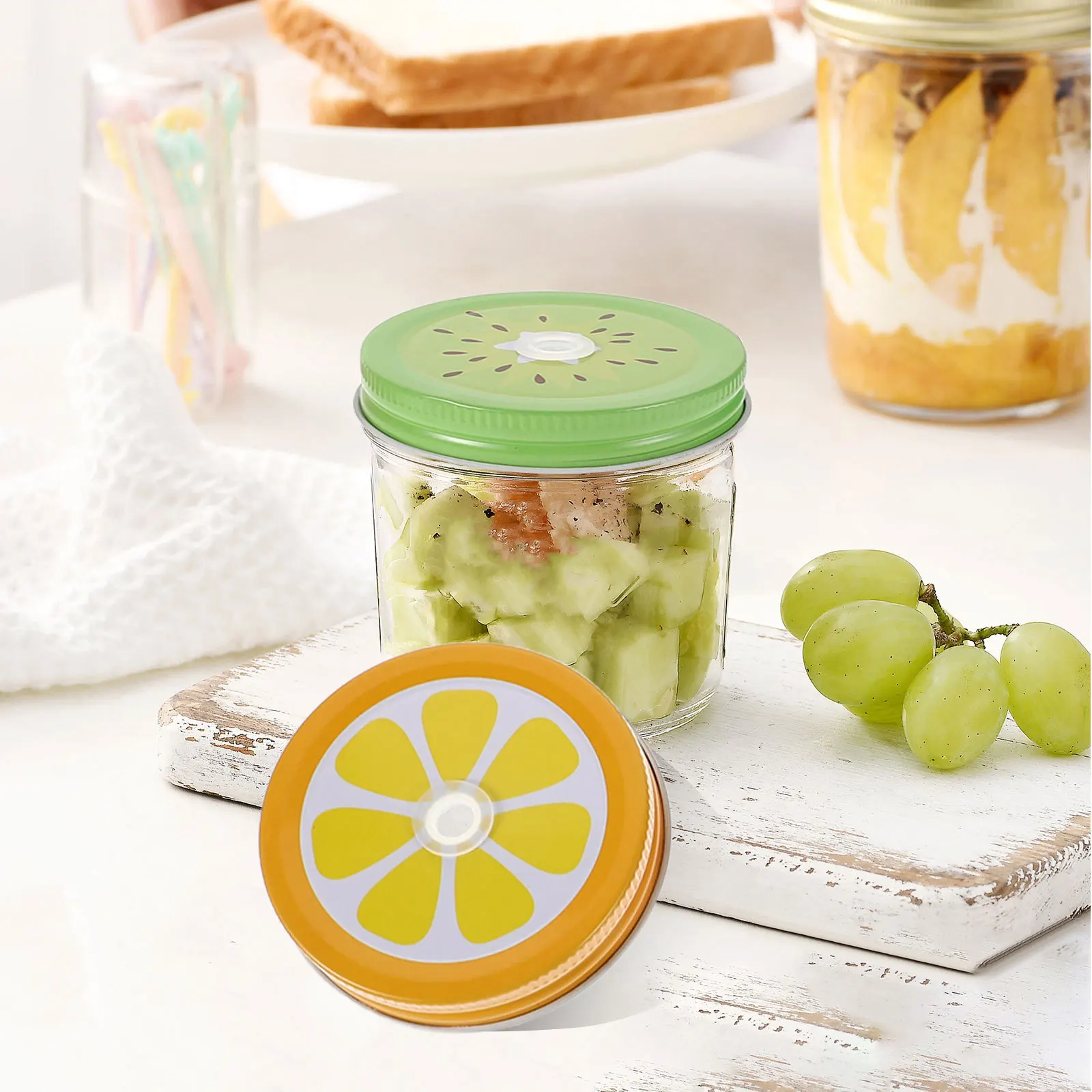 

8pcs Mason Jar Lids With Straw Hole Vintage Fruit Pattern Metal Leak-Proof Reusable Jar Covers For Home Office Outdoor Use
