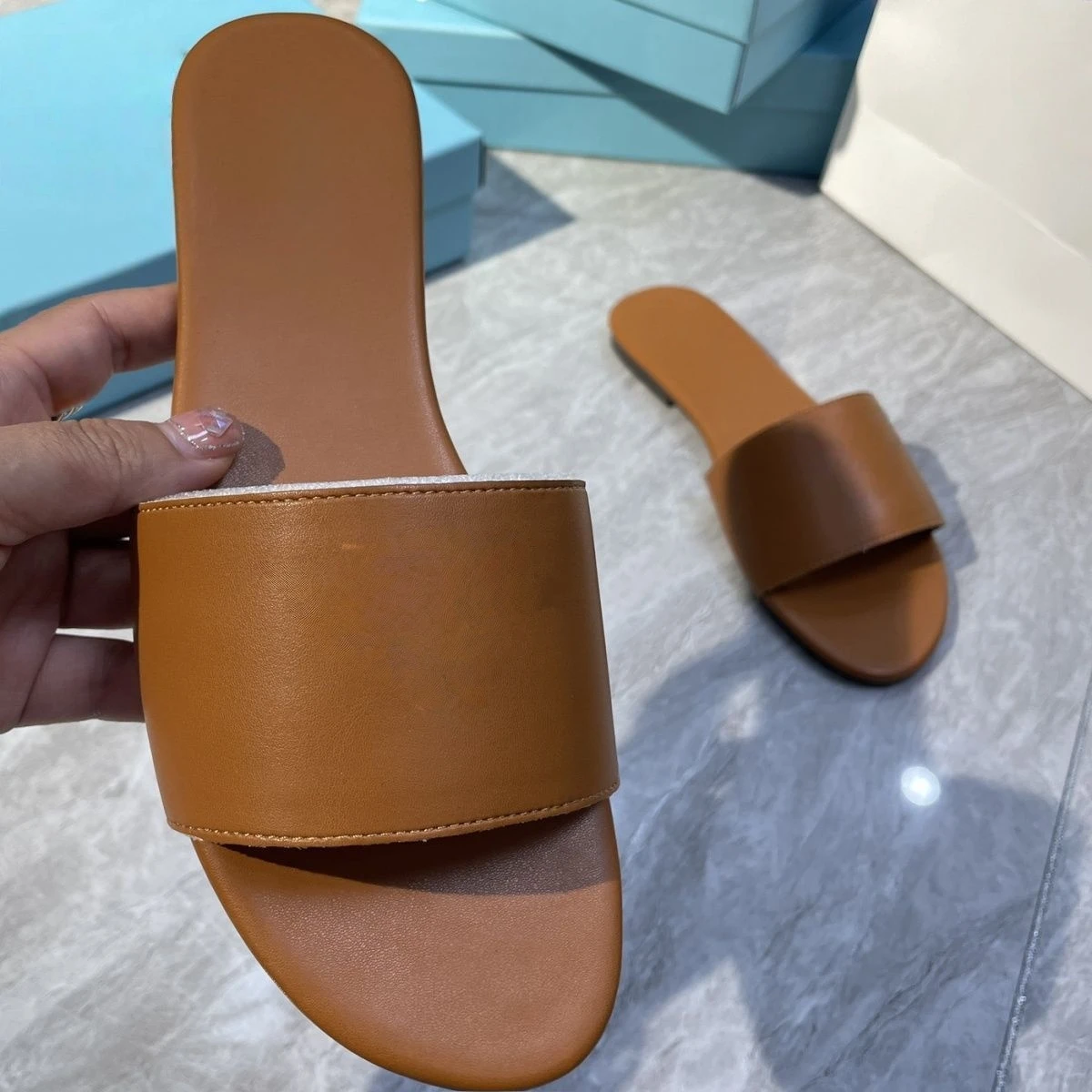 Brand Discount Women's Slippers Simple and Versatile Flat Sandals Open-toe Slippers Outdoor Casual Beach Shoes Lightweight Gift