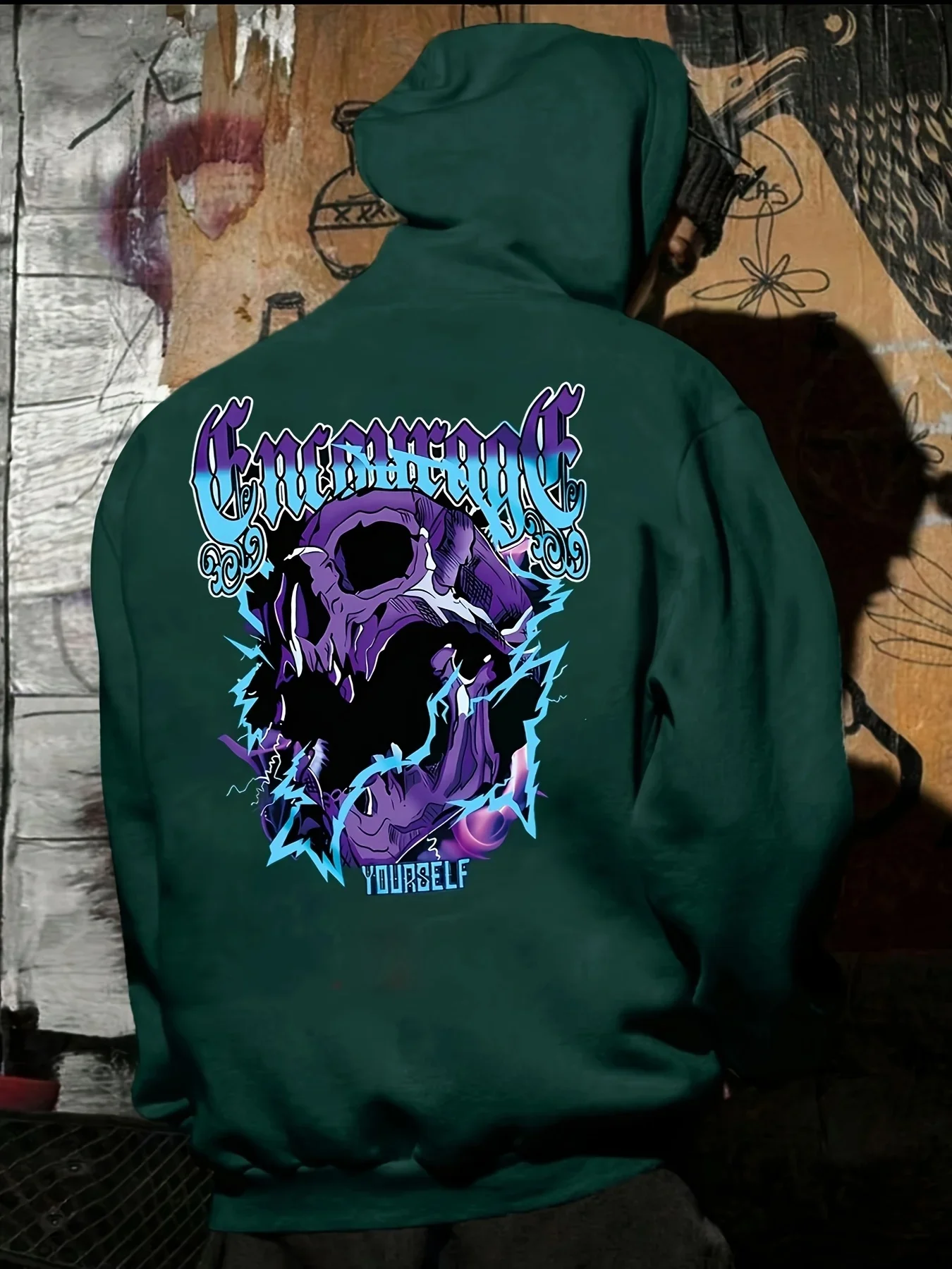 هوديي أسود للرجال مع طباعة خلفية "استشعار نفسك"، تصميم برق جمجمة أرجوانية، ملابس شارع تحفيزية للصالة الرياضية