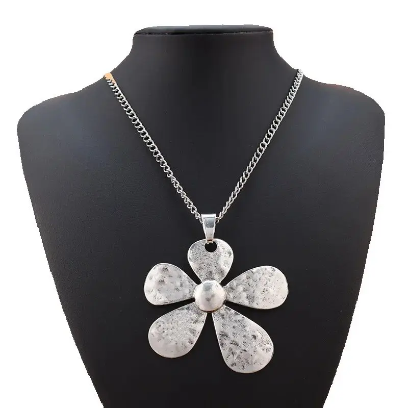 1x Hot Sale Oversized Large Hammered Five Petals Flower Elegant Boho Charm Pendant Necklaces On Long Link Chain Lagenlook 34