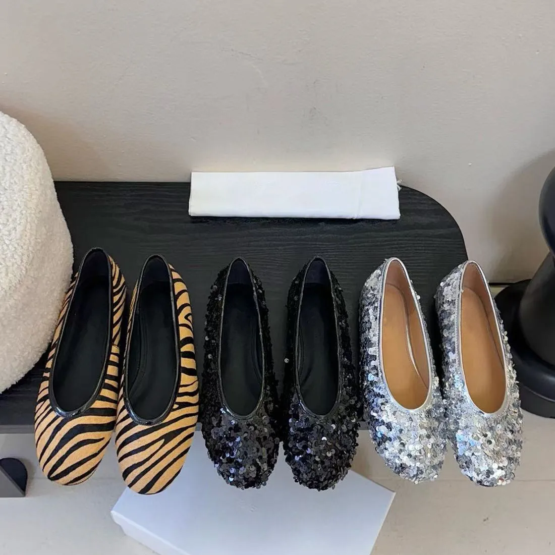 

Women's Leopard Print Loafers 2026 Spring/Summer New Arrival British Style Cowhide Flat Casual One-Step Deep Toe Single Shoes