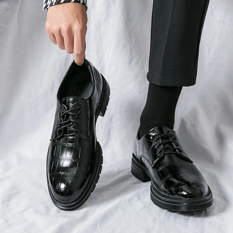 

New Men Dress Shoes Leather Black Formal Man Wedding Shoe Elegant Luxury Brand Suit Shoes Big Size Fashion Party Striped Shoes