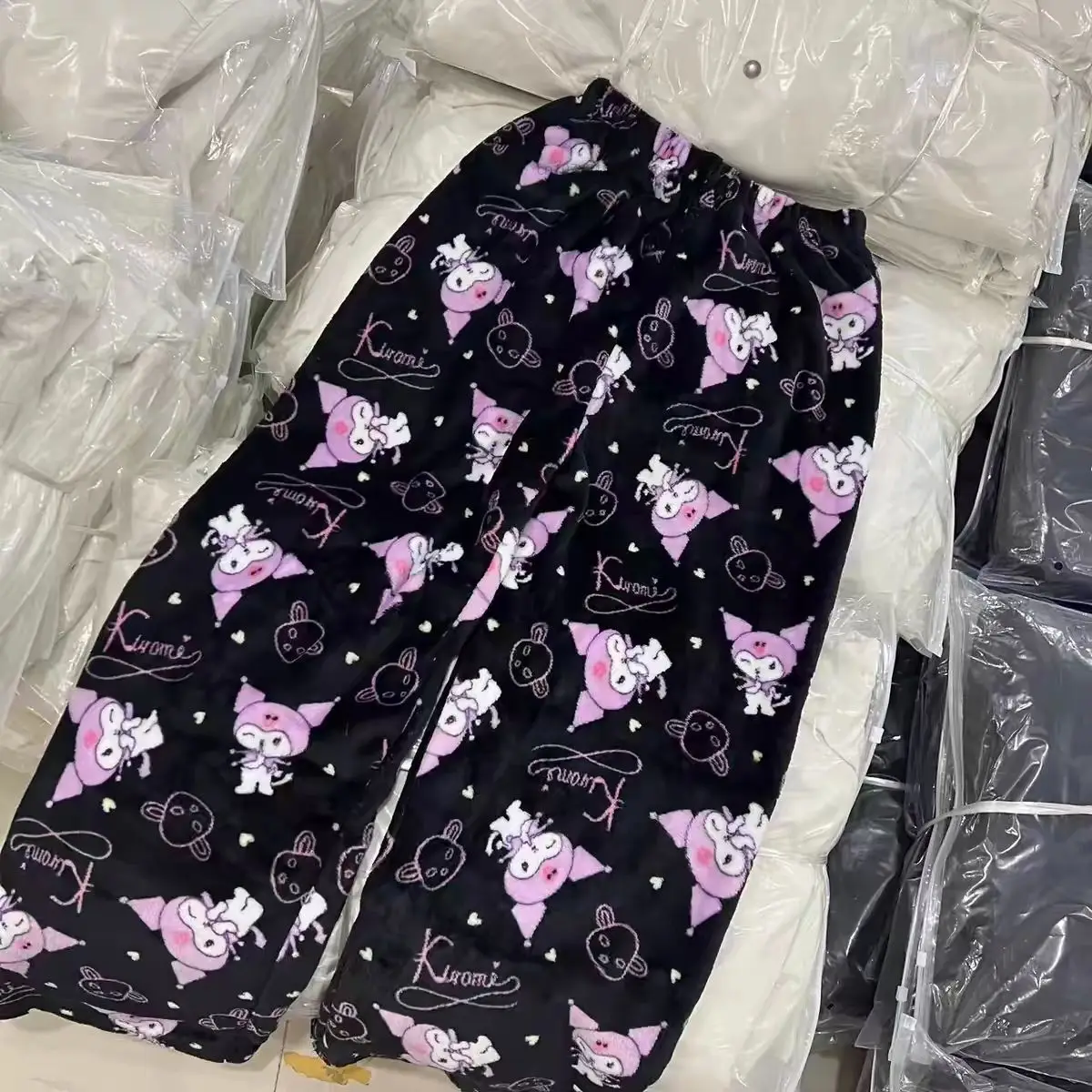 Sanrio Cute Cartoon Kuromi Kitty Plush Flannel Pajama Pants for Women In Autumn and Winter, Plush Insulation, Casual Home Pants