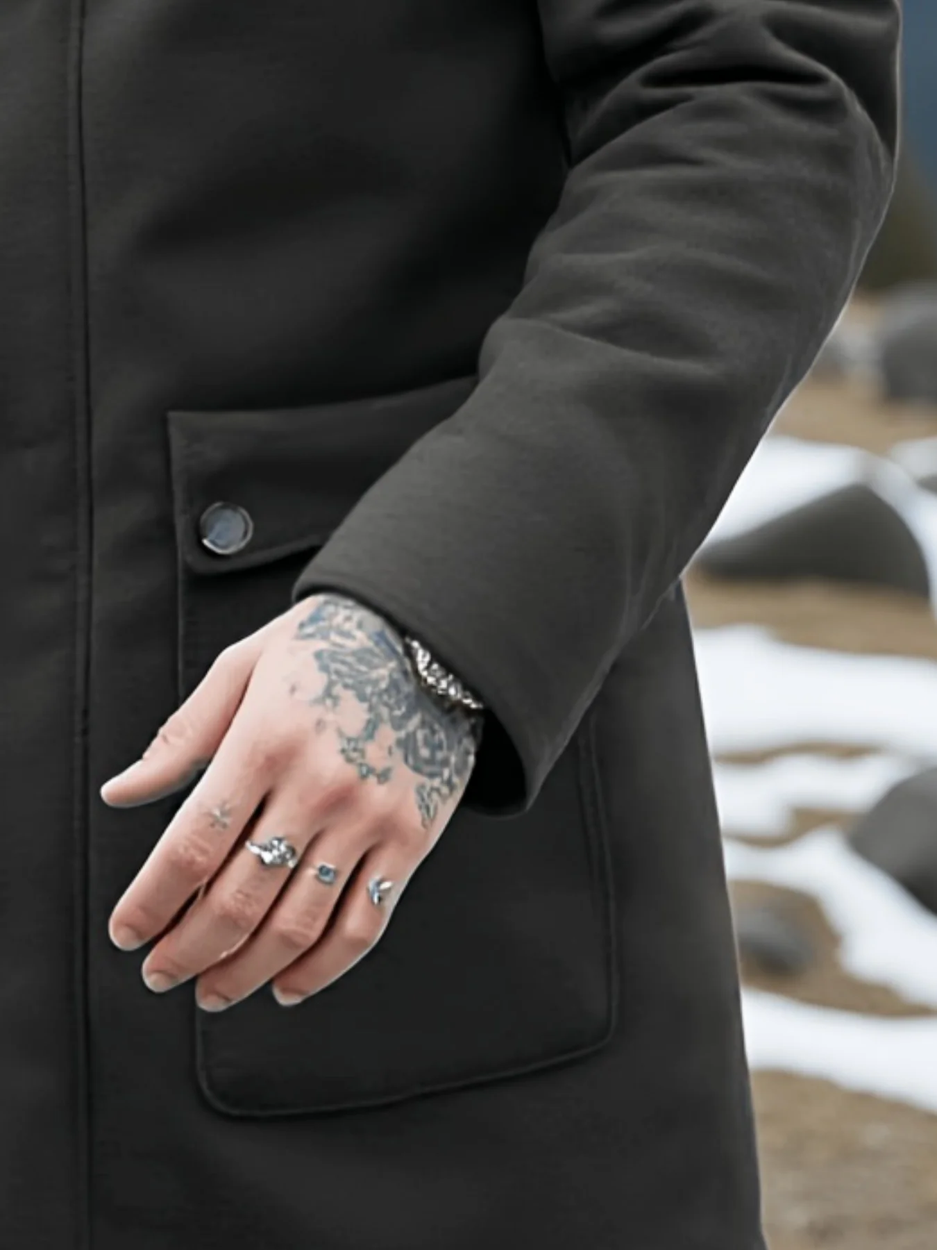 معطف بقلنسوة أساسي للرجال مقاوم للرياح من الصوف السميك لحماية الشتاء في الاتحاد الأوروبي سترة واقية من الرياح للرجال #4