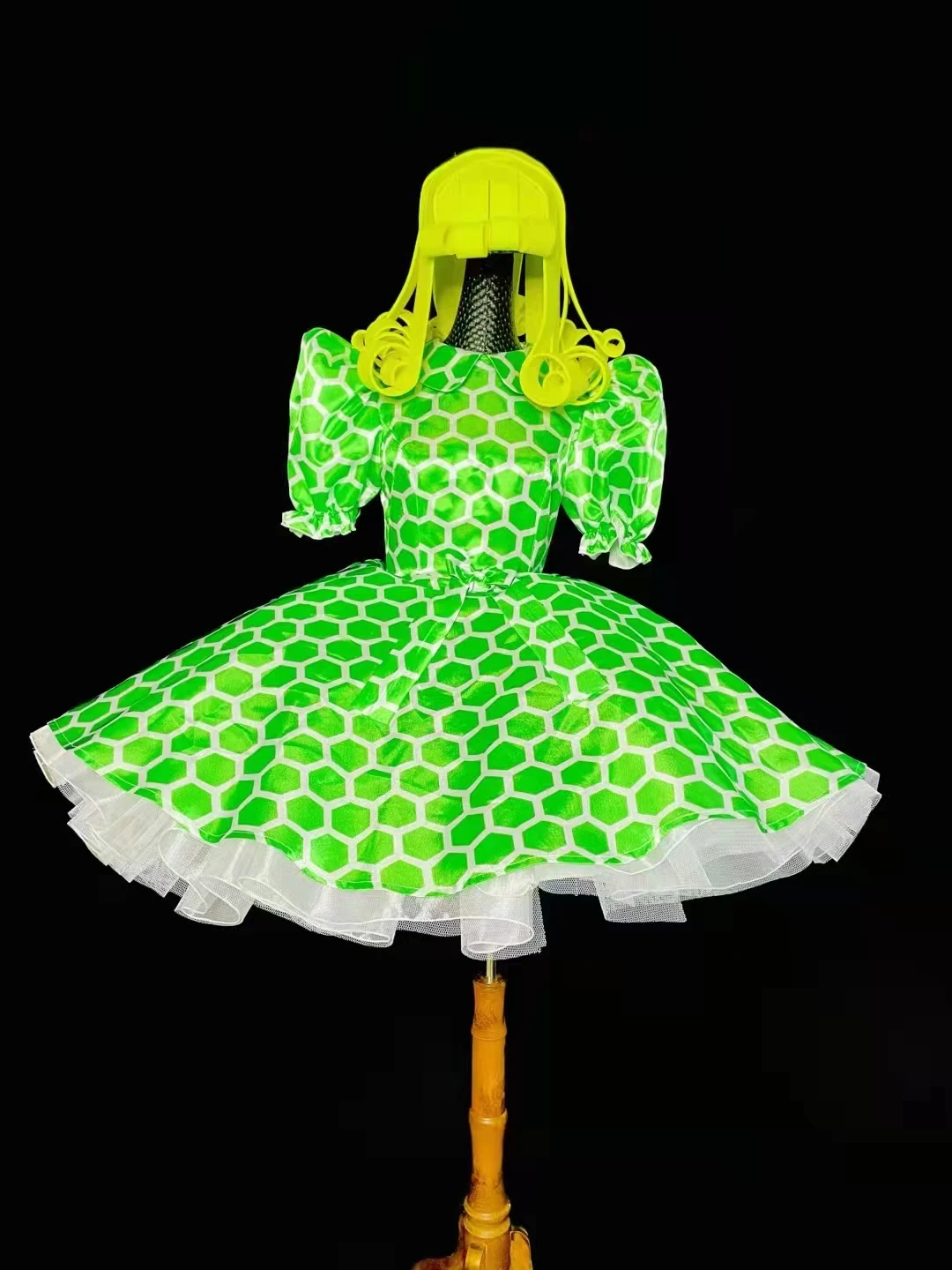 Vêtements de spectacle de Jazz pour femmes, équipe de danse espagnole, Mini robe moelleuse rose rouge, vêtements de Festival, Costume de scène Sexy pour Club de fête