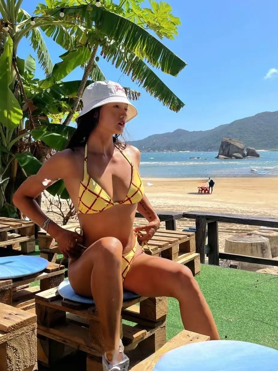 

Yellow Gingham Bikini Set Halter Neck & Crisscross Back Sweet Two Piece Swimsuit Summer Two Piece Holiday Beach Outfits Female