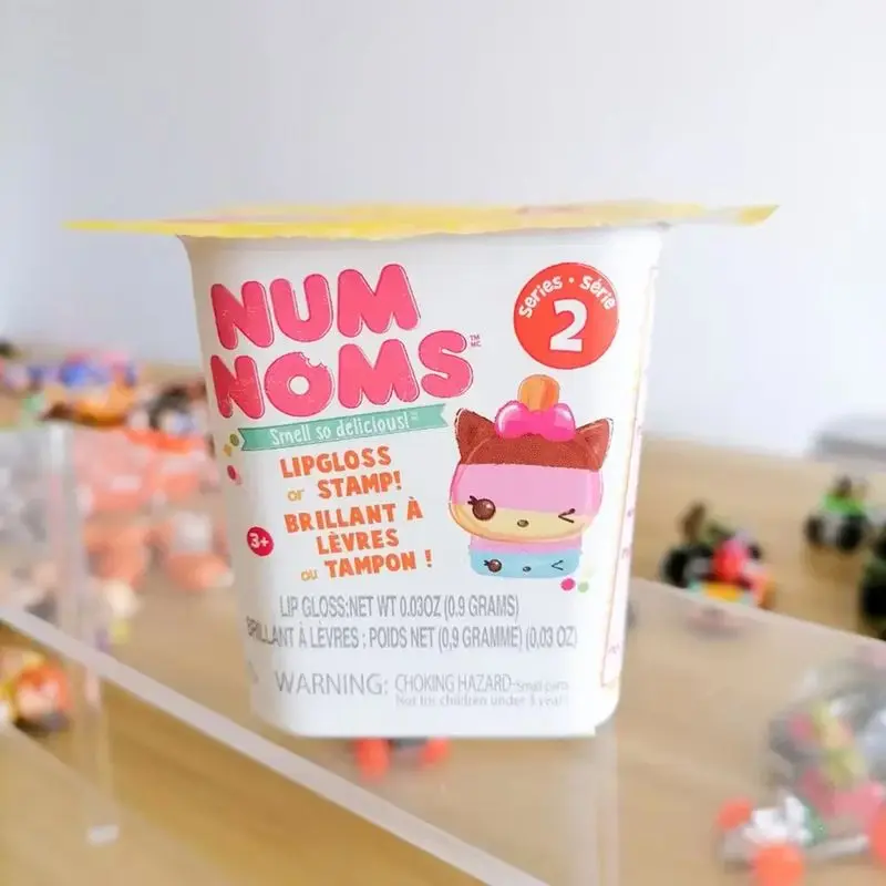 حار Numnoms ملمع الشفاه ختم رائحة لذيذ جدا صندوق أعمى صغير دمية الهدايا لعبة نموذج شخصيات كرتونية جمع الحلي