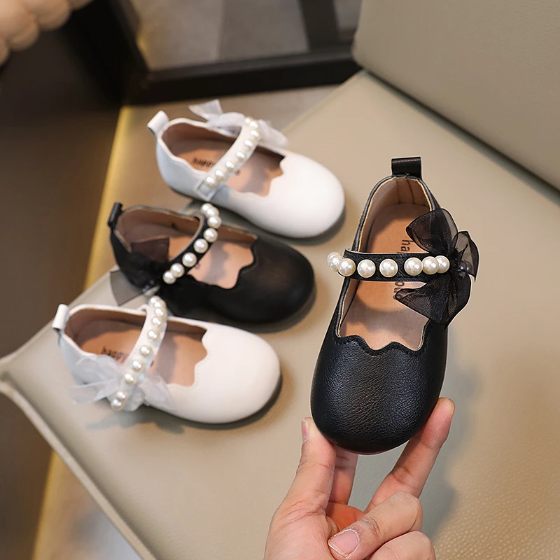 

2025 New Girls Princess Shoes Spring Autumn New Baby Soft Sole Flats Children's Pearl Performance Shoes Kids with Lace Sweet