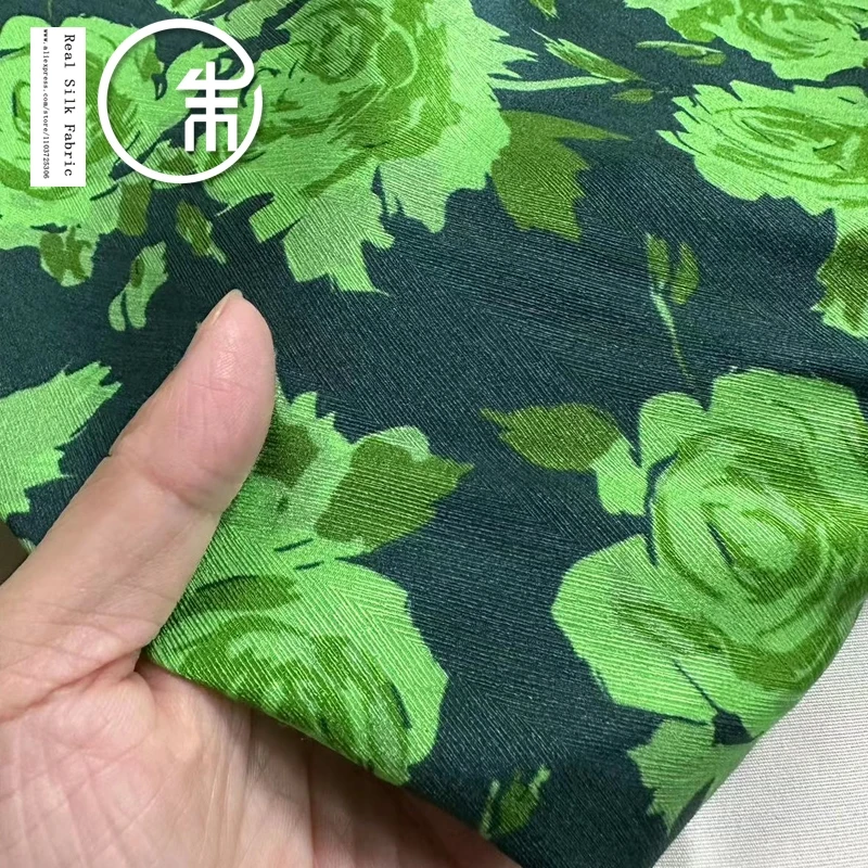 

High Quality Green Background Small Floral Heavy Silk Real Silk Designer Fabric 22momme Dress Clothing Fashion Cloth