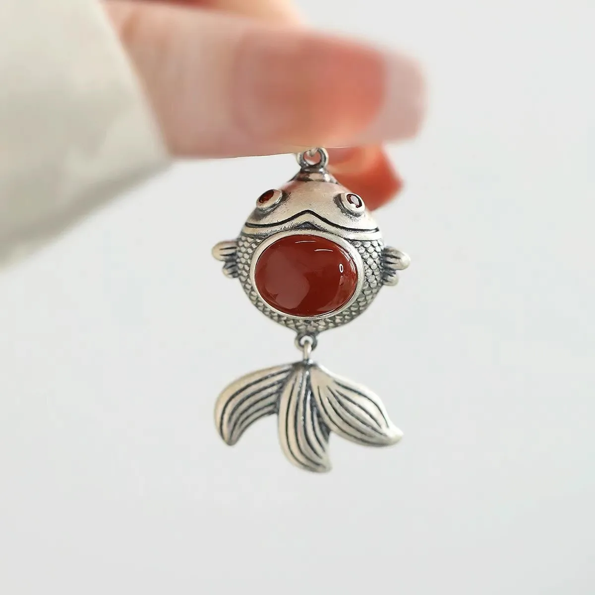 

Vintage silver 925 Chinese Style Small Fat Fish Koi Pendant Cute Southern Red Tourmaline Necklace Classical Charm Jewelry Gift