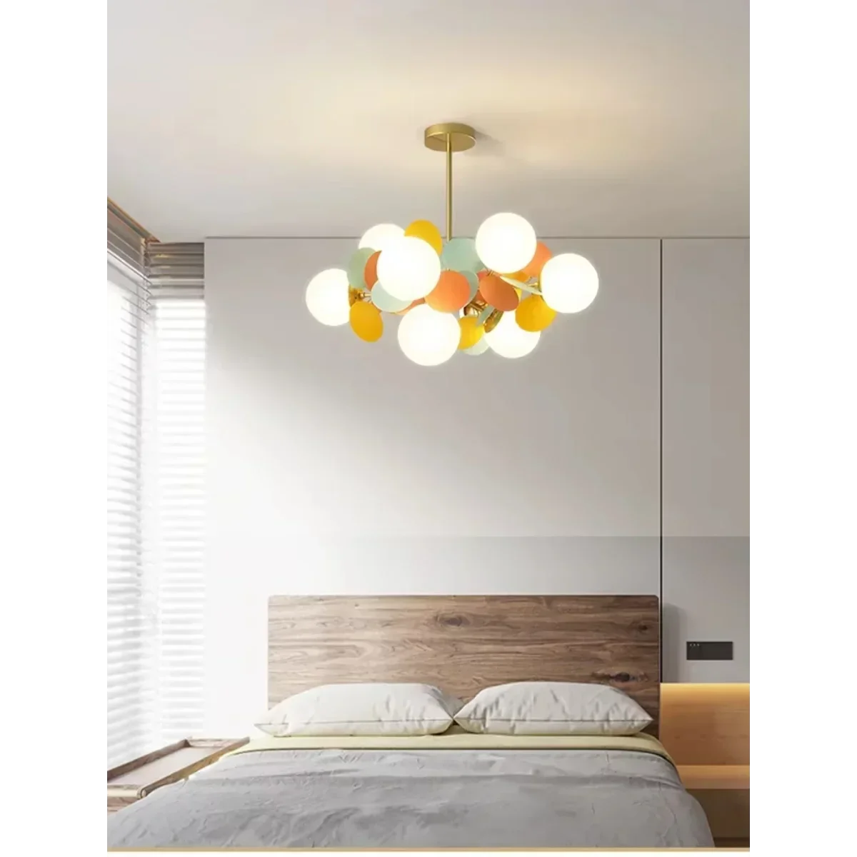 Nowoczesny kolorowy żyrandol sufitowy Led salon sypialnia lampa wisząca szklany pokój dziecięcy kolor kreskówka dekoracyjne urządzenie domowe