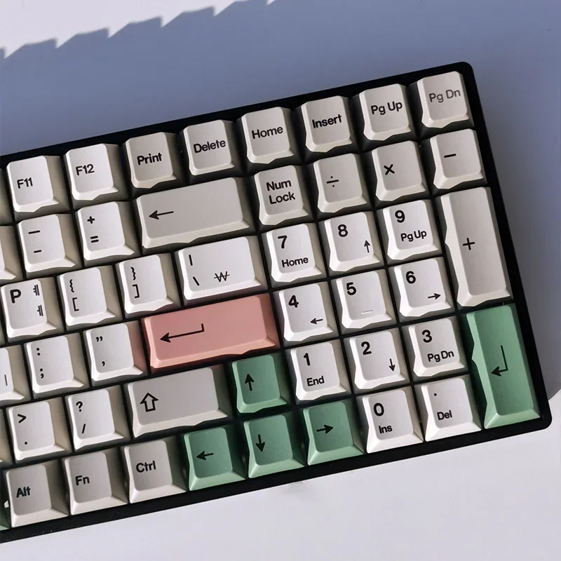 

Retro-themed keycaps, Korean original highly sublimated PBT adaptable mechanical keyboard box with 159 keys