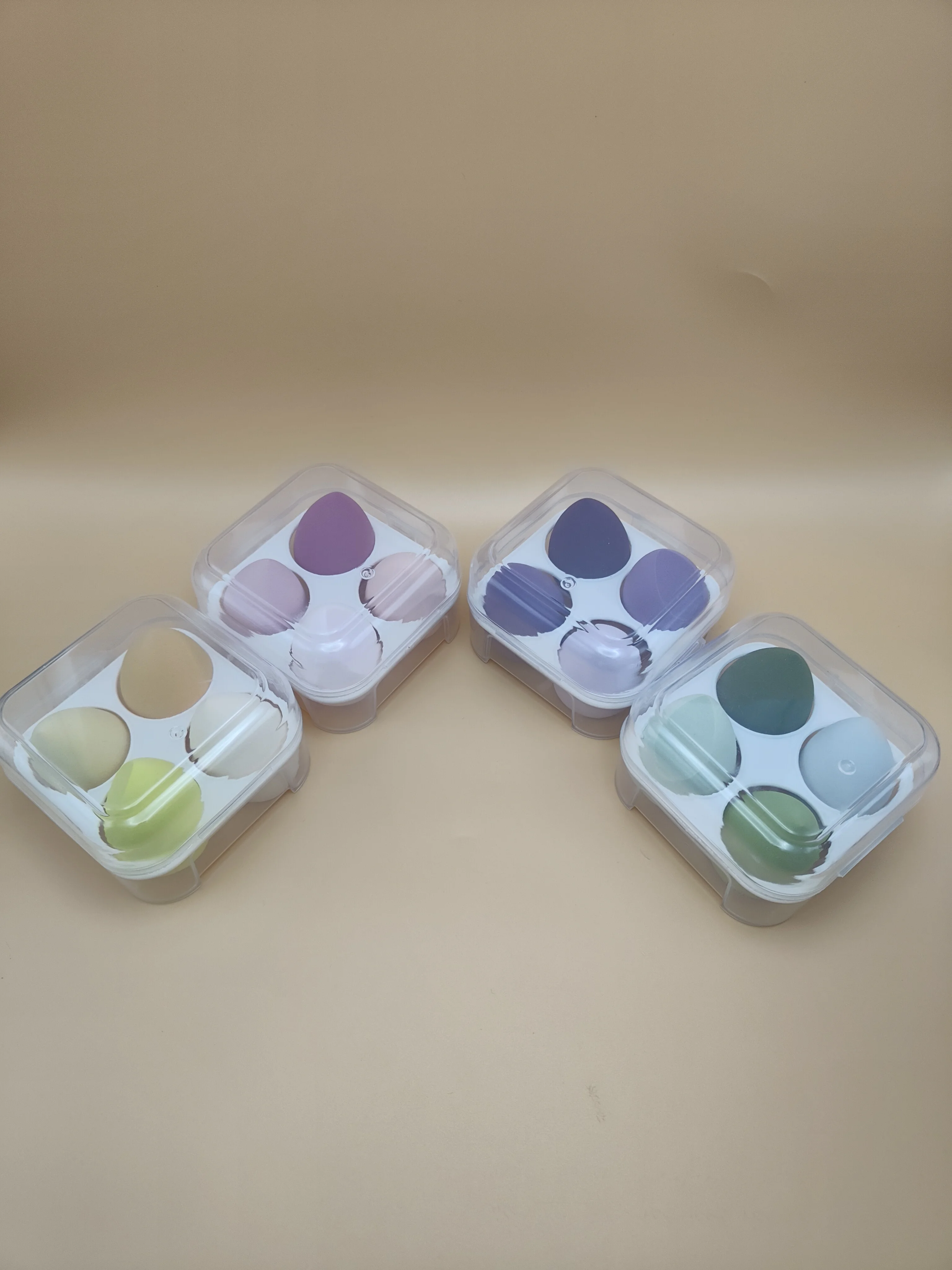 Spugna per trucco in 4 pezzi/doppio uso per bagnato e asciutto/bignè cosmetico/adatto per cosmetici liquidi, crema e cipria