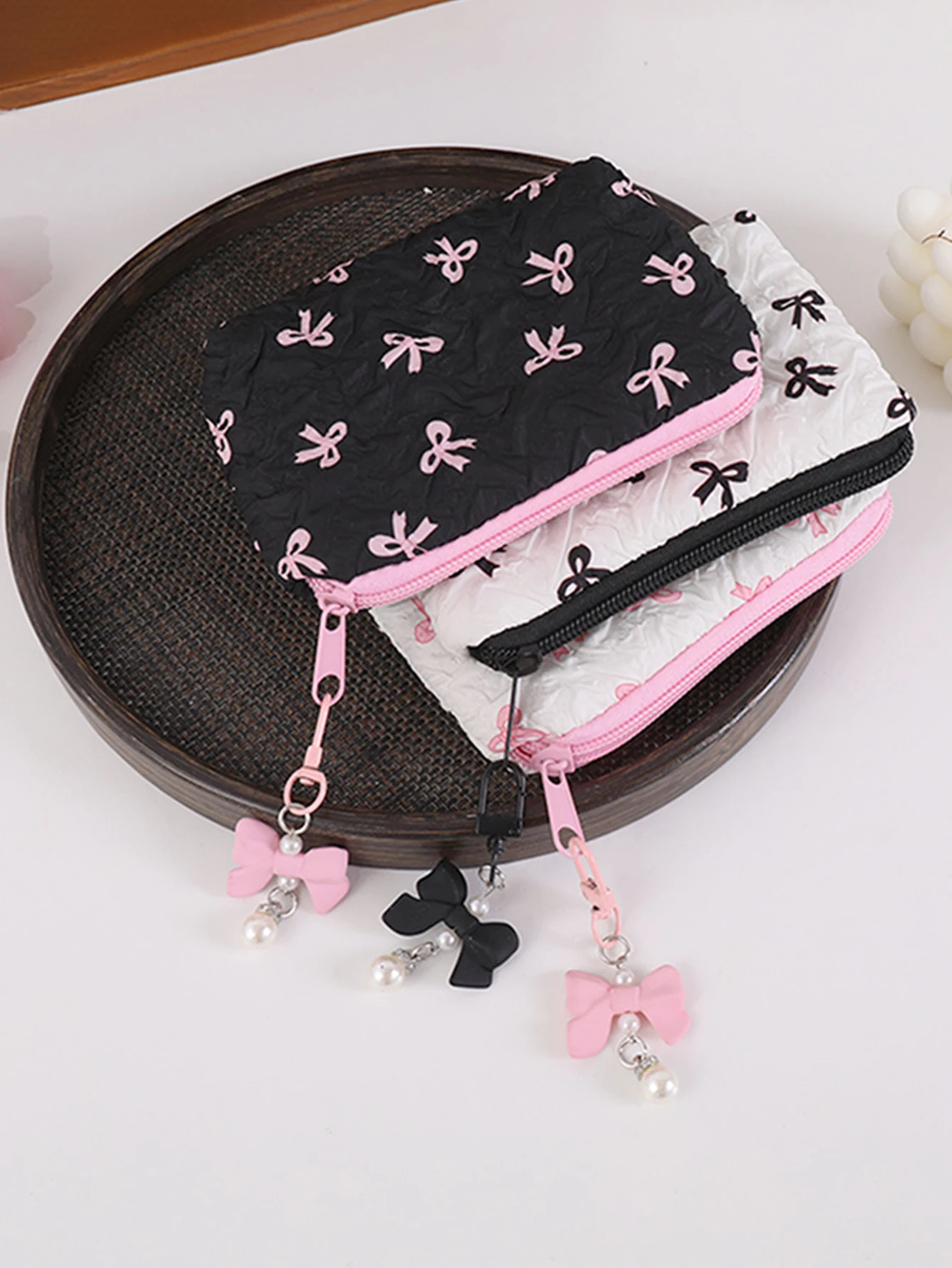 Plissierte Kosmetiktasche mit Schleife | Baumwoll-Kosmetiktasche für Damen, gesteppt, Reise-Make-up-Organizer für Mädchen, tragbare kleine Schleifen-Kosmetiktasche – Detail 8