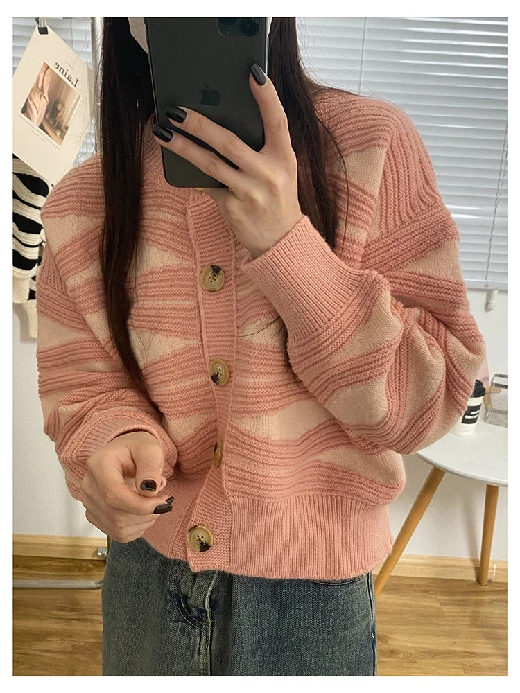 

Knitted Cardigan Coat Women Clothing O-neck Long Sleeve Striped Pull Femme Ropa Mujer Fashion Vintage Cropped Sweater Tops