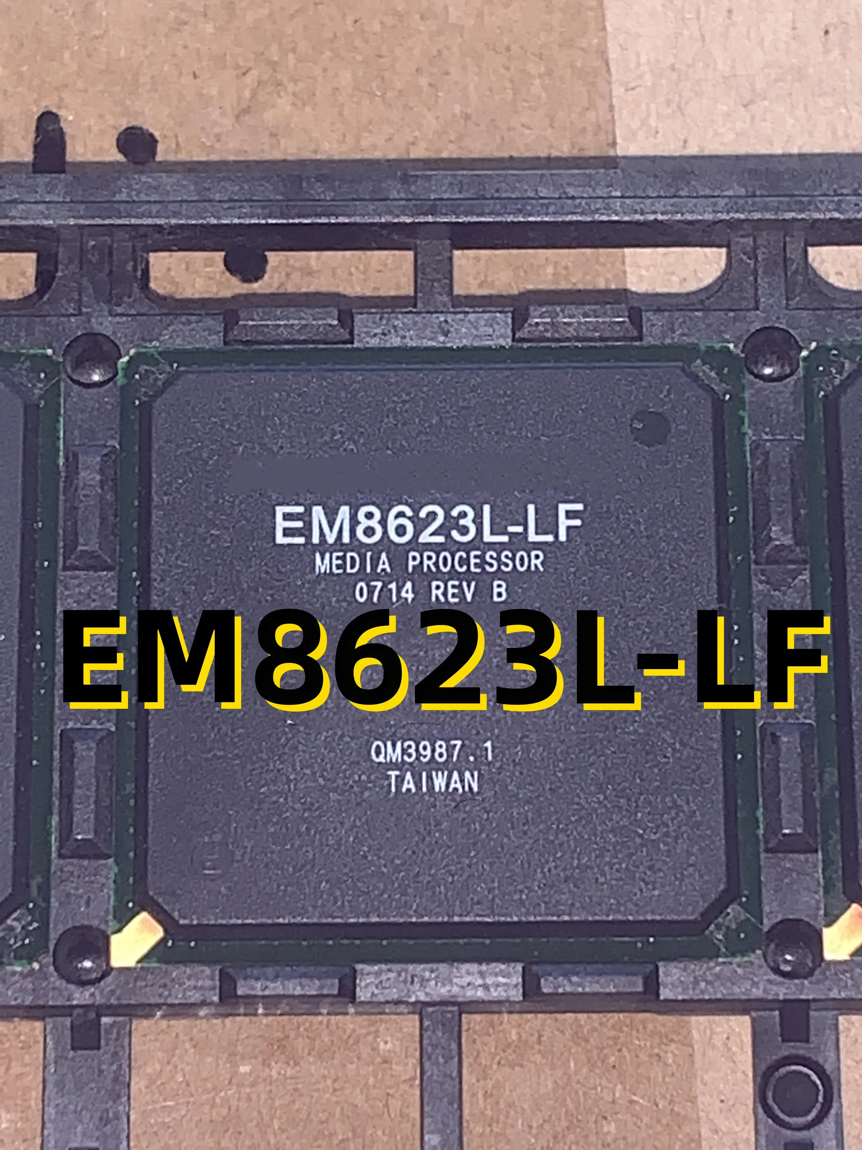 

EM8623L-LF 07+ BGA