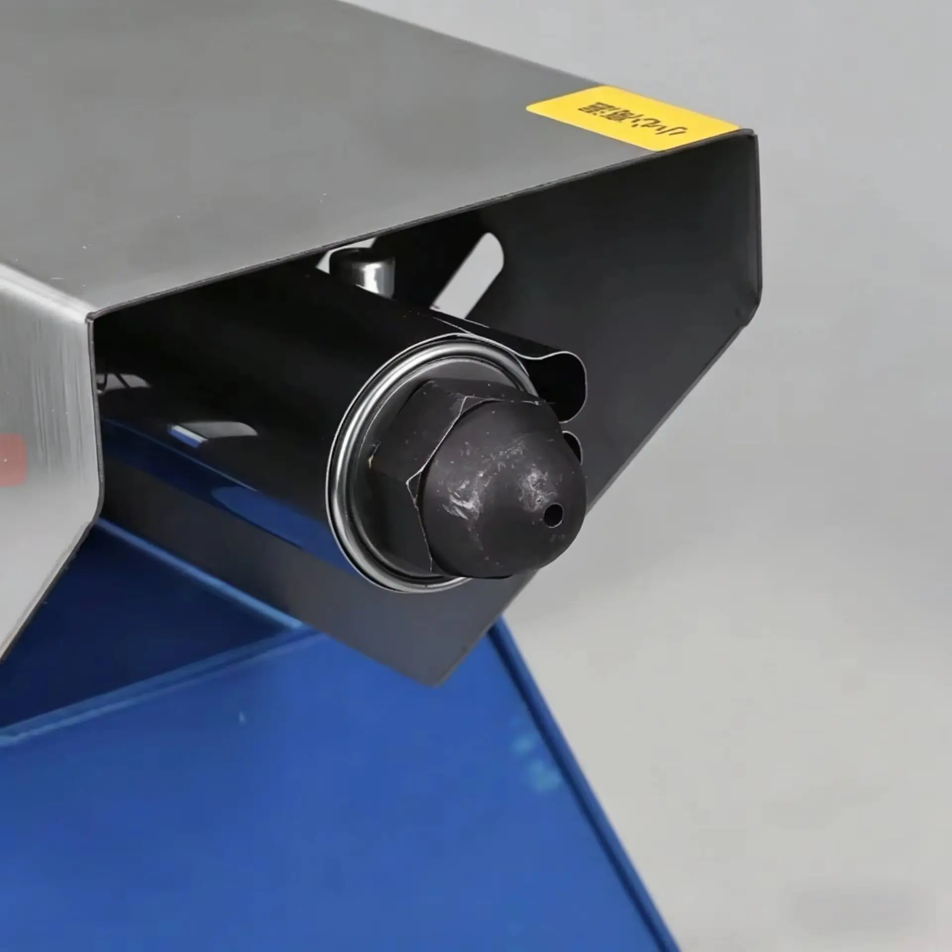 

Насадка для выдавливания 1,75 мм 400 ℃ Нержавеющая сталь 316L для одношнекового лабораторного экструдера для 3D-печати филаментом