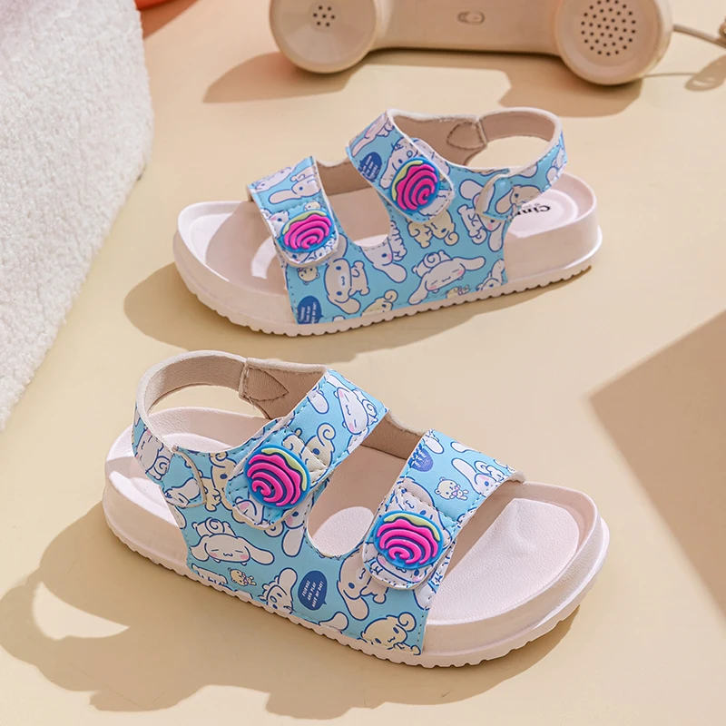 

Новые летние детские тапочки Sanrio, удобные сандалии для девочек от 3 до 18 лет, нескользящие шлепанцы для морского пляжа, домашняя детская обувь